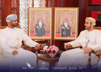 سمو السيد ذي يزن يستقبل المتسابق الدولي عبدالله الرواحي