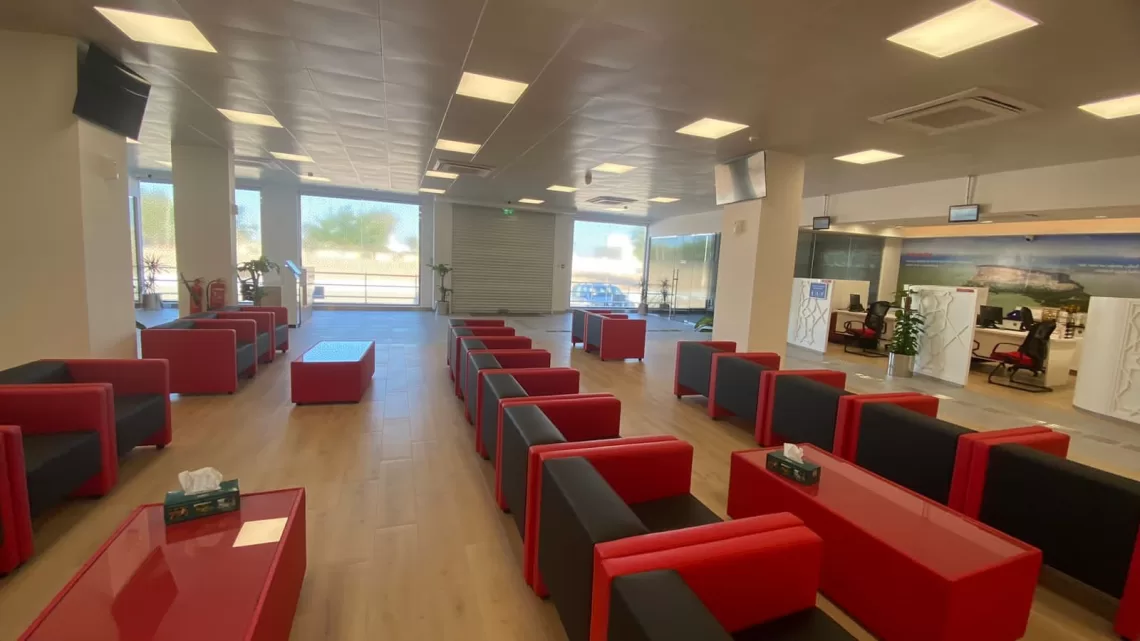 بنك مسقط  يحتفل بانتقال فرع جعلان بني بو علي إلى موقع جديد