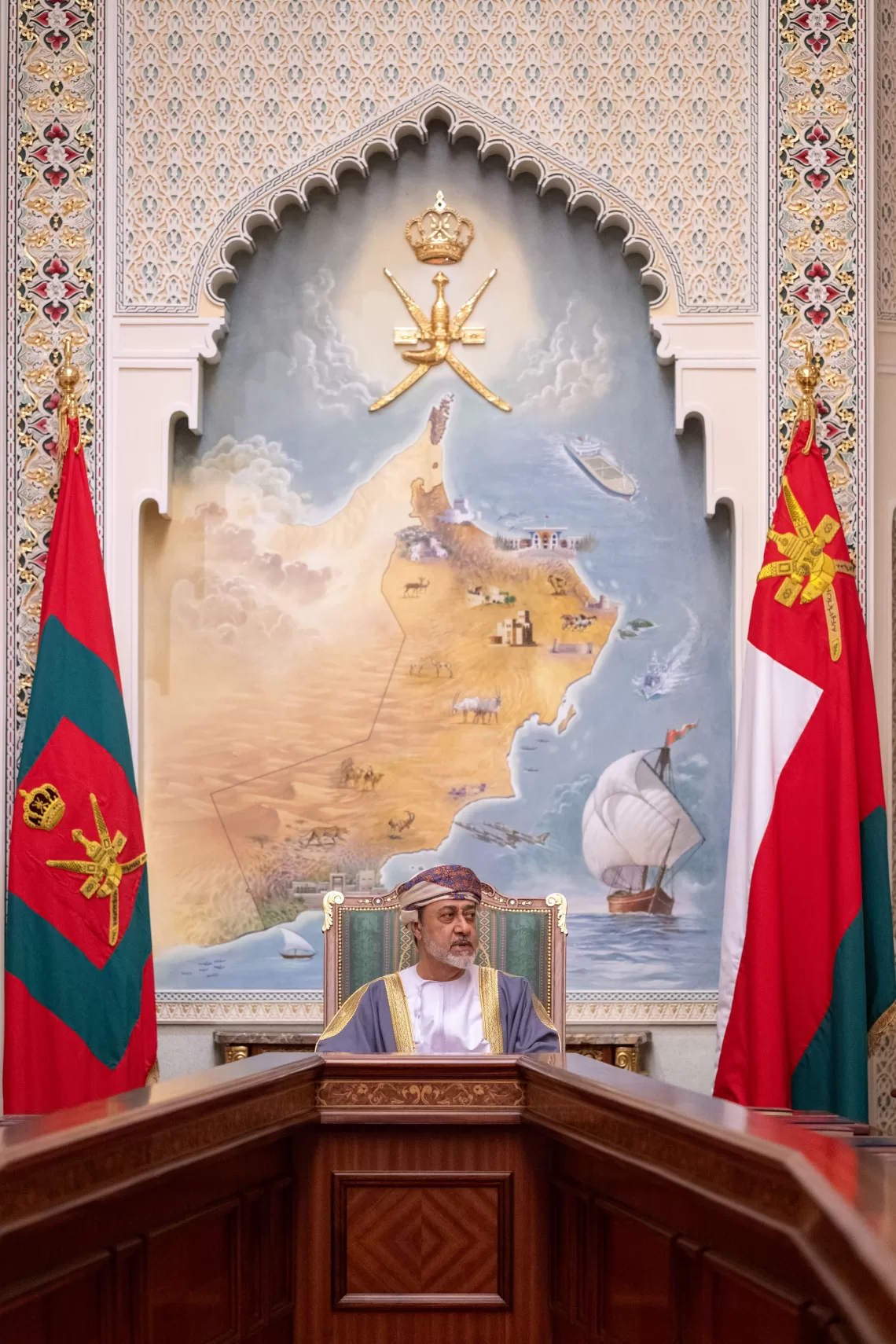بالصور.. جلالة السلطان يترأس اجتماع مجلس الوزراء