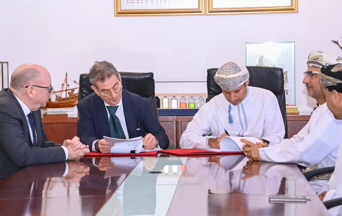 توقيع اتفاقية امتياز للتنقيب عن النفط والغاز في ظفار