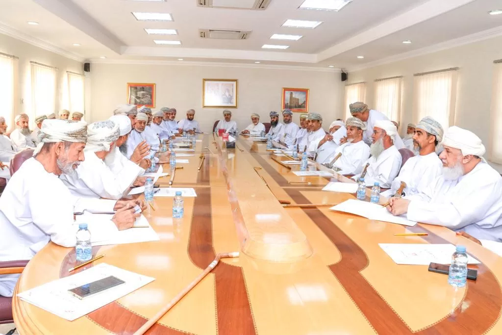 استعراض مخططات تنفيذ المشاريع التنموية المستقبلية في إبراء