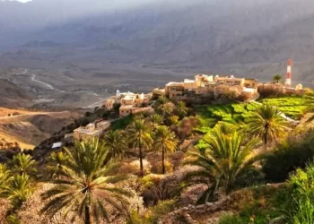 أكثر من 32 ألف زائر لقرية وكان في نخل العام الماضي