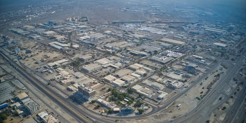 “صحار الصناعية” تستقبل 55 طلبًا للاستثمار العام الماضي