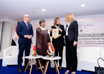 نائب السفير العماني: اختيار سلطنة عمان ضيف شرف معرض القاهرة الدولي للكتاب يعكس قوة العلاقات بين البلدين