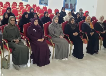 مناقشة البرامج والخطط المستقبلية لـ”جمعية المرأة” بالسيب