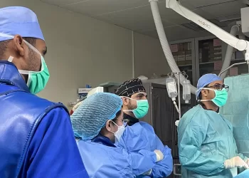 إجراء أول عملية زرع لجهاز صغير ومتطور في ملحق الأذين الأيسر بمستشفى جامعة السلطان قابوس