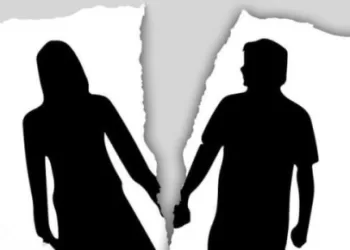 ظاهرة الطلاق من منظور الاتجاهات الاجتماعية الكلاسيكية