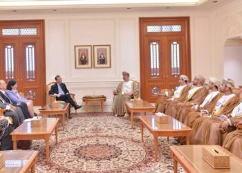 رئيس مجلس الشورى يلتقي وفدًا من البرلمان البريطاني