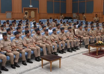​قائد سلاح الجو السُّلطاني العُماني يكرّم القواعد الجوية الحاصلة على المراكز الأولى