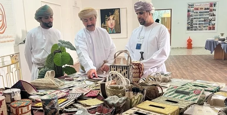 إسناد أعمال للمؤسسات الصغيرة والمتوسطة بالدقم بأكثر من 74 مليون ريال