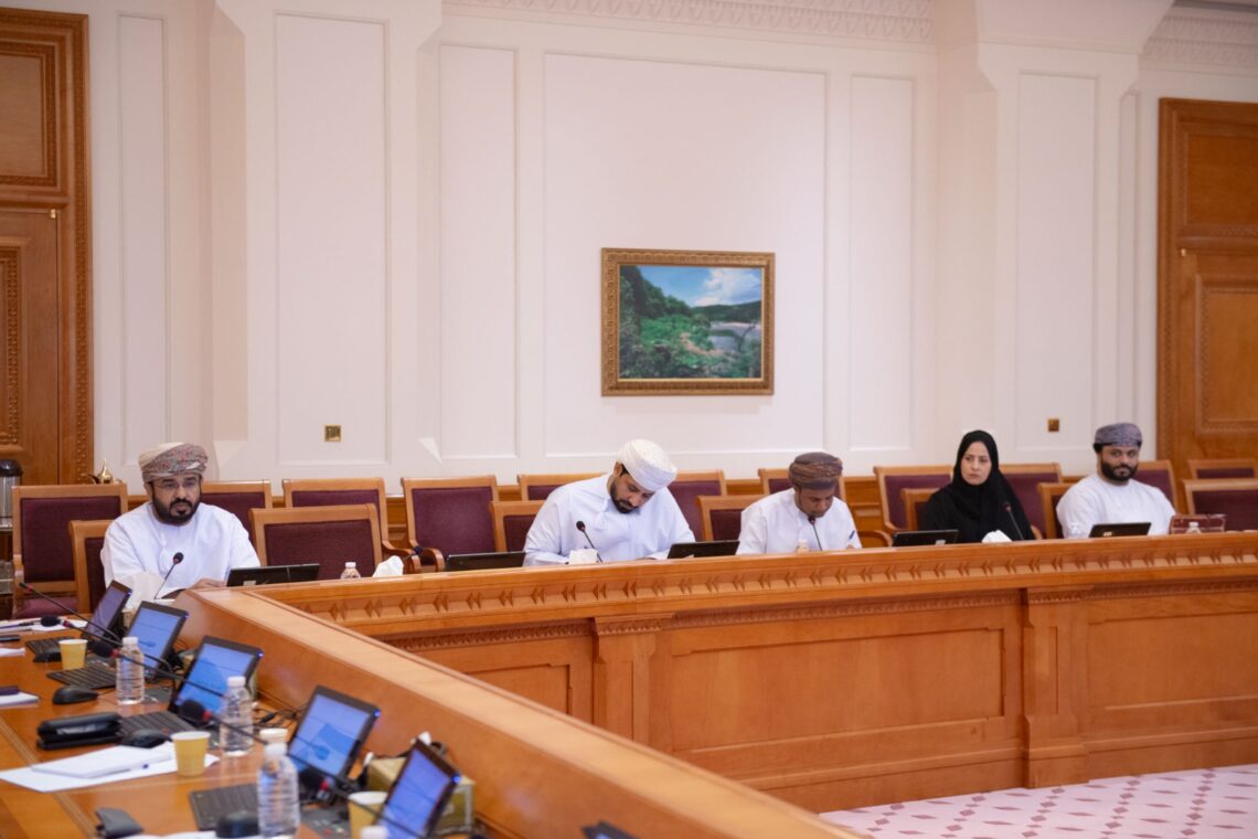 لجنة الخدمات بـ”الشورى” تناقش مستجدات تمويل القروض السكنية مع بنك الإسكان العماني