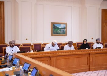 لجنة الخدمات بـ”الشورى” تناقش مستجدات تمويل القروض السكنية مع بنك الإسكان العماني
