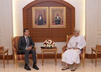 السيد شهاب بن طارق يستقبل سفير أوزبكستان