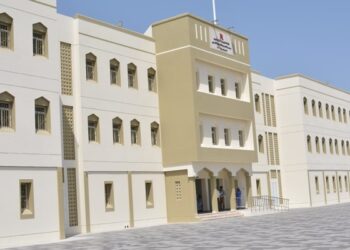 بتكلفة أكثر من 3 ملايين ريال عُماني.. تعليمية جنوب الباطنة تستلم مباني مدرسية جديدة