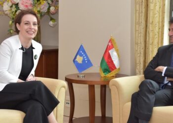 وزيرة خارجية كوسوفو تشيد بالجهود العمانية في تعزيز الأمن والسلام والتعايش
