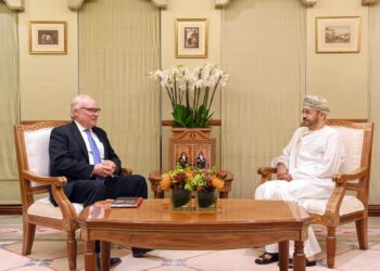 السيد وزير الخارجية يبحث تطورات الأوضاع الإقليمية مع المبعوث الأمريكي لليمن