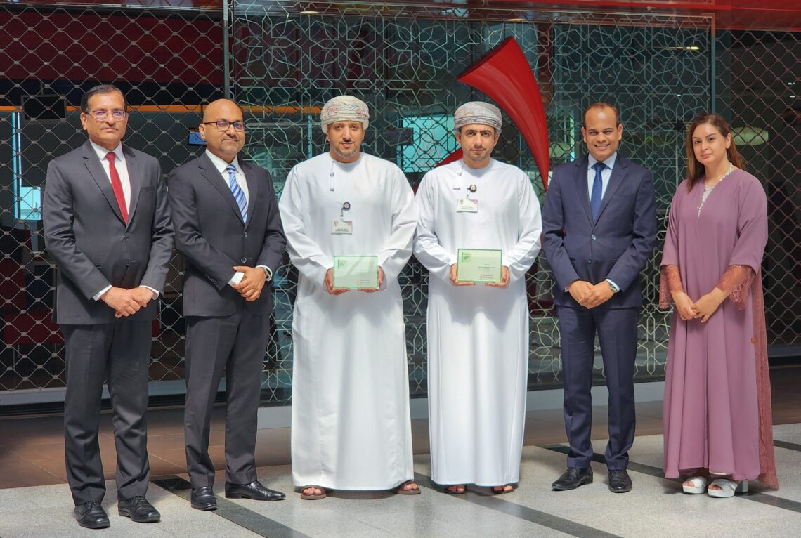 تتويج بنك مسقط بجائزتين من مؤسسة إيمي فايننس تؤكدان ريادته في مجال الاستثمار