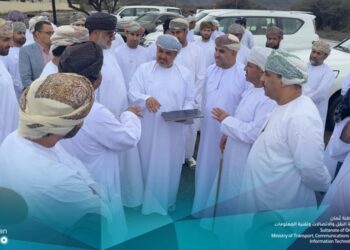 وزير “النقل” يتفقد الطرق المتضررة في شمال الشرقية