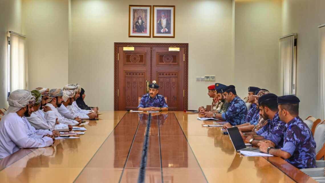 استعراض جاهزية القطاعات والجهات الرئيسة في ولايات مسندم