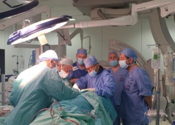 المستشفى السُّلطاني ينجح من علاج حالة مرضية معقدة عبر تقنية متقدمة