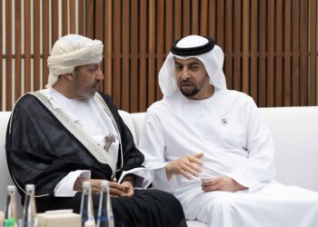 تعازي جلالة السلطان ينقلها وزير الداخلية لرئيس دولة الإمارات