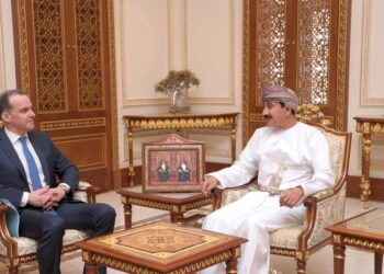 وزير المكتب السلطاني يستقبل نائب مساعد الرئيس الأمريكي