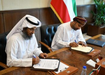 التوقيع على اتفاقية تعاون بين كلية عُمان للعلوم الصحية ووزارة الصحة الكويتية