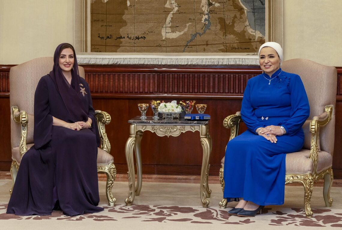 السيدة الجليلة تقوم بزيارة خاصة إلى مصر
