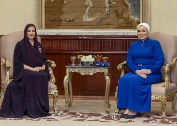 السيدة الجليلة تقوم بزيارة خاصة إلى مصر