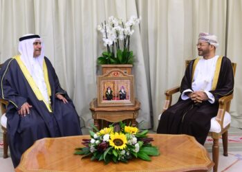 السيد وزير الخارجية يناقش سبل تطوير المجالس التشريعية مع رئيس البرلمان العربي