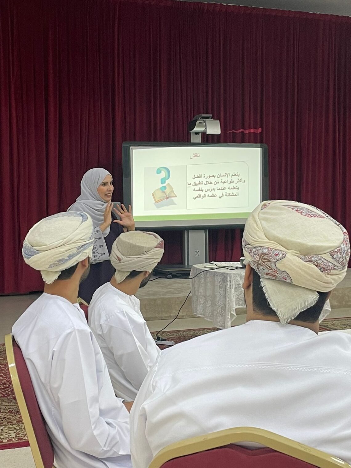 ” الاجتماعيين العُمانية” تنظم ورشة تدريبية حول “لبحوث الإجرائية في العمل الاجتماعي”