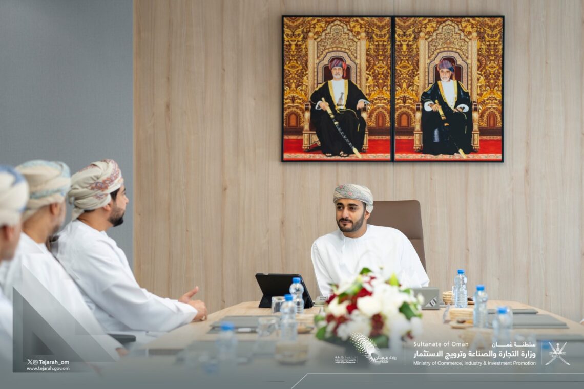 السيد ذي يزن يلتقي فريق عمل البرنامج الوطني للاستثمار وتنمية الصادرات