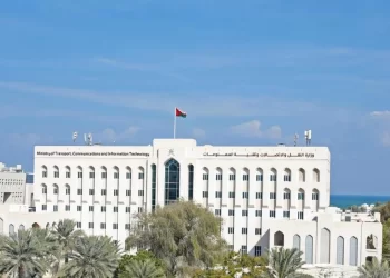 “النقل” توضح حول ما يتداول بخصوص وضع سائقي سيارات أجرة المطار
