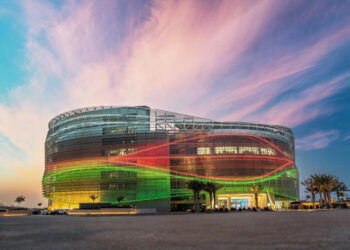 إقبال واسع على جناح “عمانتل” في “كومكس 2024” للتعرف على التقنيات الرقمية