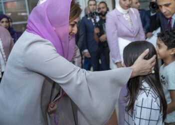 ابتسامة صافية تصنع الأمل بين أطفال مرضى السرطان