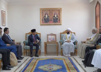 سلطنة عُمان وماليزيا تبحثان تعزيز وتنمية المجالات الدينية