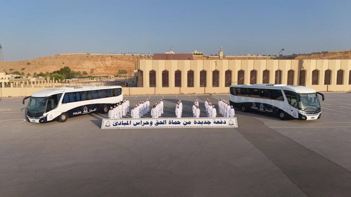 انضمام دفعة جديدة من أبناء الوطن للعمل بشرطة عُمان السلطانية