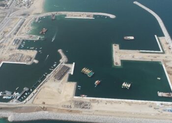 افتتاح مشروع تطوير ميناء دبا خلال الربع الأول من عام 2025
