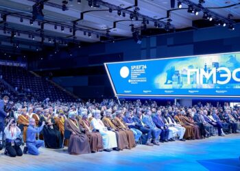 سلطنةُ عُمان تستعرض الفرص الاستثمارية في “منتدى سانت بطرسبرغ الاقتصادي الدولي”