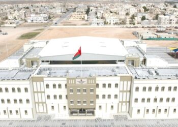 بتكلفة 5.8 مليون ريال.. “تعليمية ظفار” تتسلم 4 من المباني المدرسية الجديدة