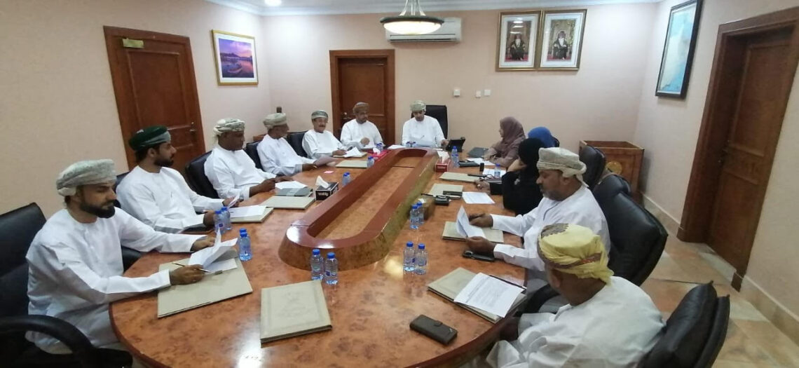 “اجتماعية مطرح” تناقش مقترحات مساعدة الأسر المعسرة