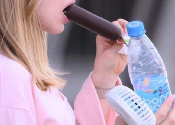 هل تعلم أن تناول “الآيس كريم” خلال الطقس الحار ضار بالصحة؟.. كيف ذلك؟