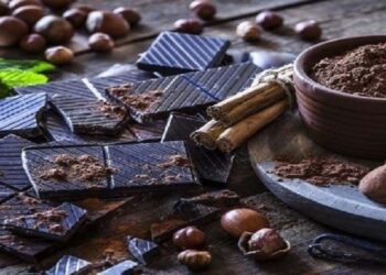 خبيرة تغذية روسية تكشف 3 معلومات خاطئة عن أضرار الشوكولاته