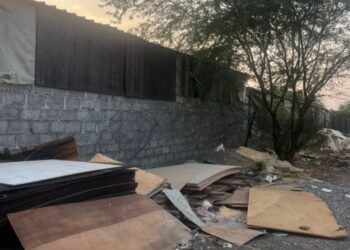 ضبط عمالة وافدة ببركاء لقيامهم بتصنيع أثاث من مخلفات الأخشاب والأسفنج القديم