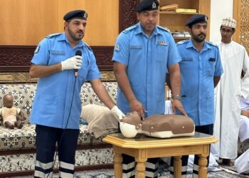 حلقة عمل حول الاسعافات الاولية والوقائية بمركز الشيخ حمود بن حميد الصوافي بولاية سناو