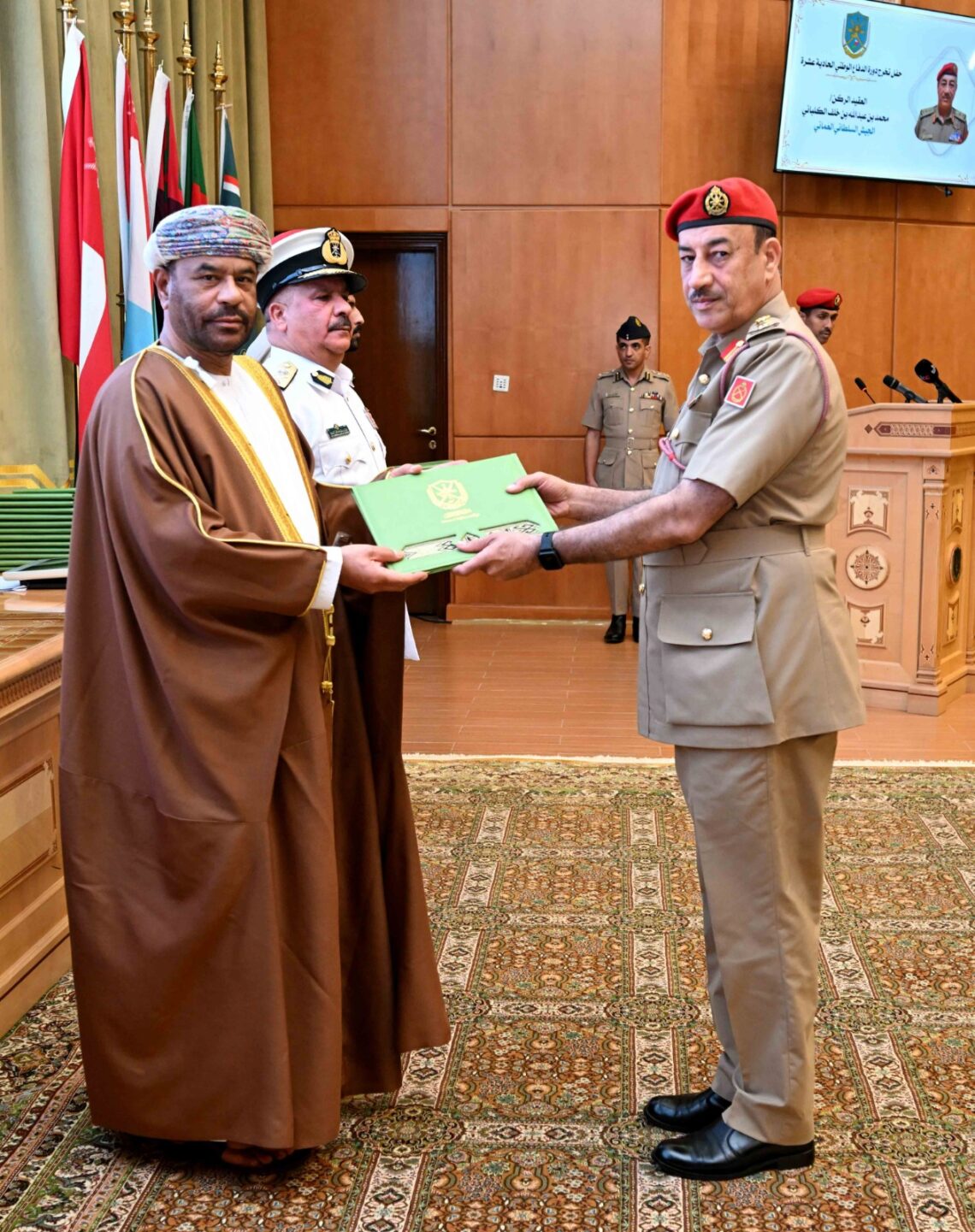 تخريج الدورة الـ11 في كلية الدفاع الوطني