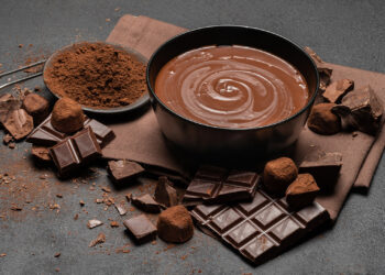 تحتوي على معادن سامة.. احذر هذا النوع من الشوكولاته