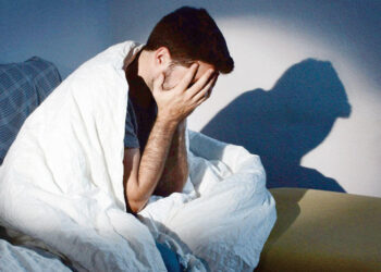 مشاكل صحية مزمنة مرتبطة باضطراب النوم.. تعرف عليها
