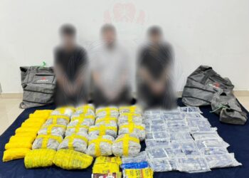 القبض على 3 أشخاص أثناء تهريب كميات من المواد المخدرة