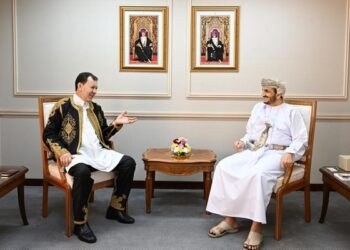 سلطنة عُمان وليبيا تستعرضان العلاقات الثنائية